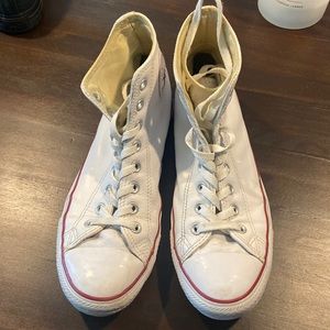Mens 9 womens 11 high top leather converse